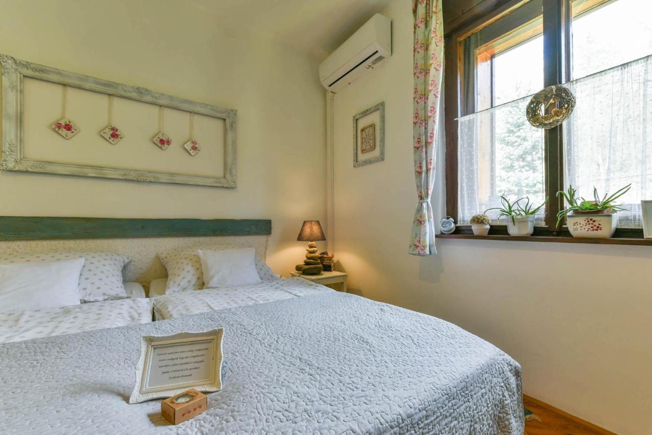 Halhaza Vendeghaz Apartament