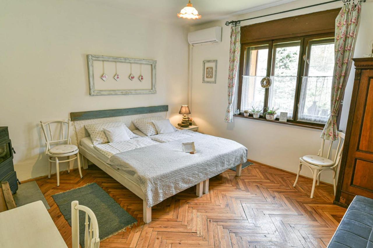 Halhaza Vendeghaz Apartament *