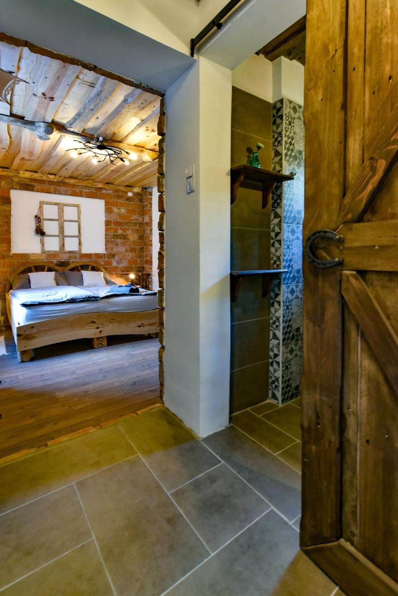 Apartament Halhaza Vendeghaz *